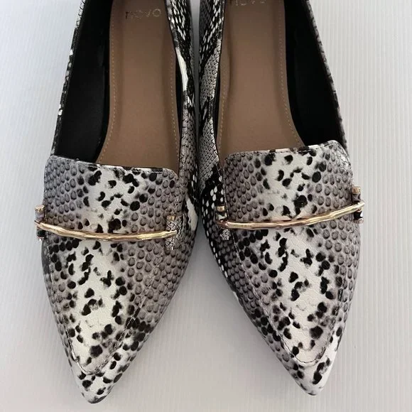 NOVO  Size 9 Snakeskin Black &  White ,Gold Detail Flat Shoes - Picture 2 of 15